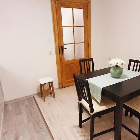Separated Kitchen, Fast Internet Aleja 3 Maja 2M80 Warsaw Ngoại thất bức ảnh