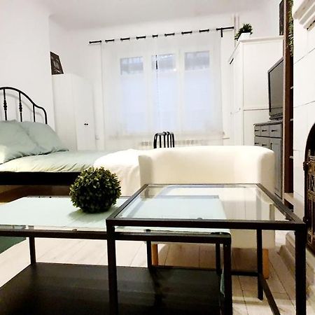 Separated Kitchen, Fast Internet Aleja 3 Maja 2M80 Warsaw Ngoại thất bức ảnh