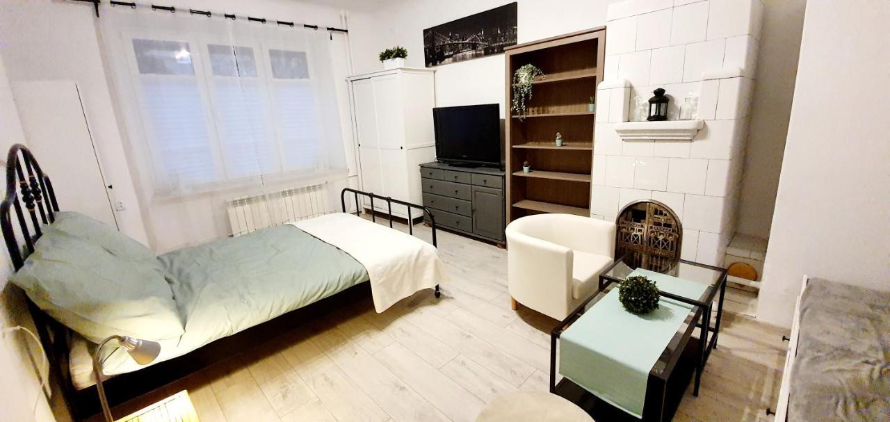 Separated Kitchen, Fast Internet Aleja 3 Maja 2M80 Warsaw Ngoại thất bức ảnh