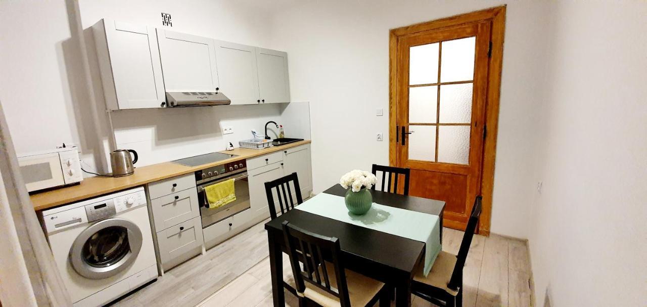 Separated Kitchen, Fast Internet Aleja 3 Maja 2M80 Warsaw Ngoại thất bức ảnh